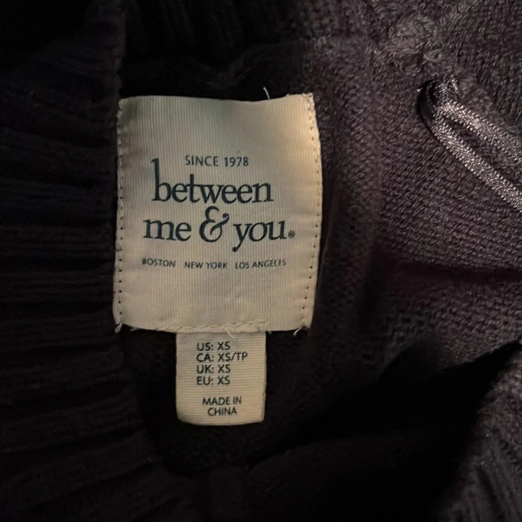 Between you and me,XS, mini, Long sleeve crewneck sweater dress, w/accent patrn - Picture 5 of 6